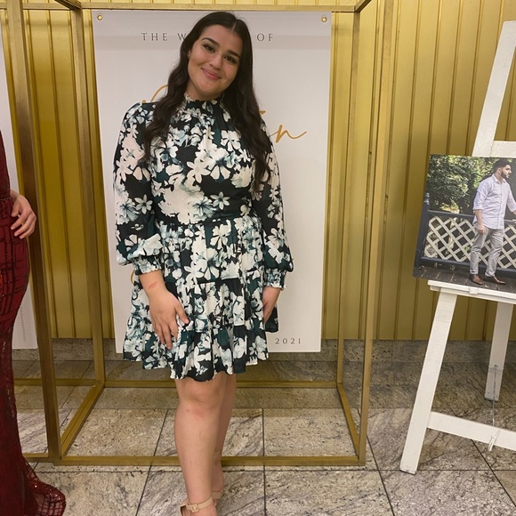 Dotti | Dresses | Floral Green Formal 